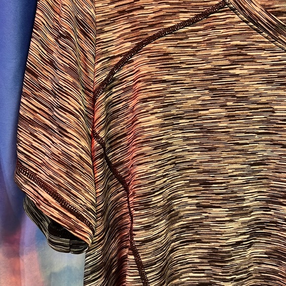 3/$20 size 22 nola black and white shirt - Picture 3 of 3